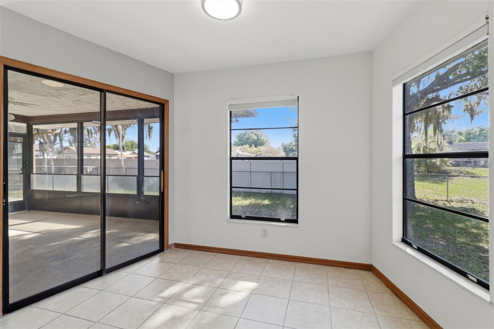 SHADOW LAKES - Residential