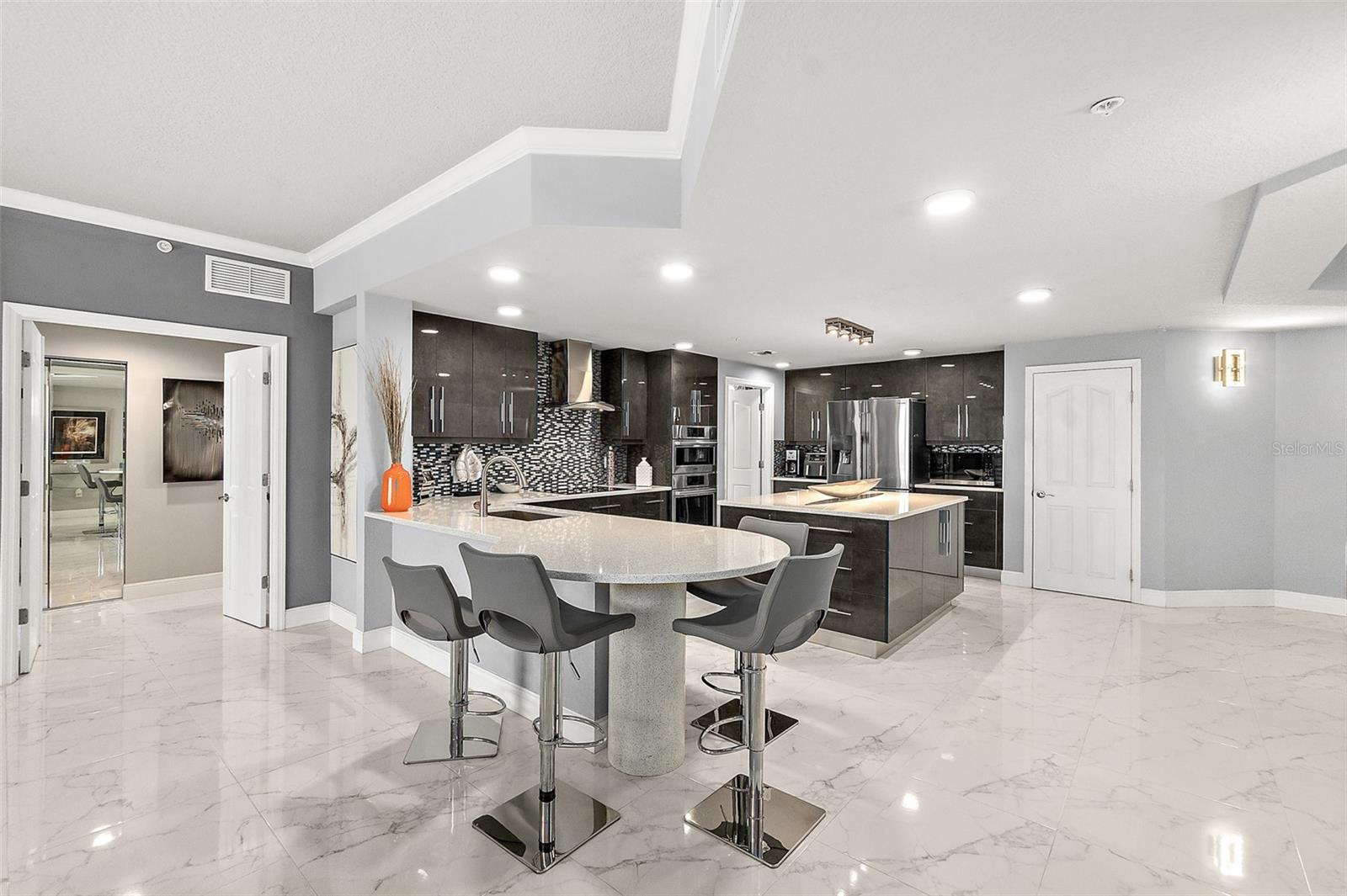 MEDITERRANEAN CONDO - Residential