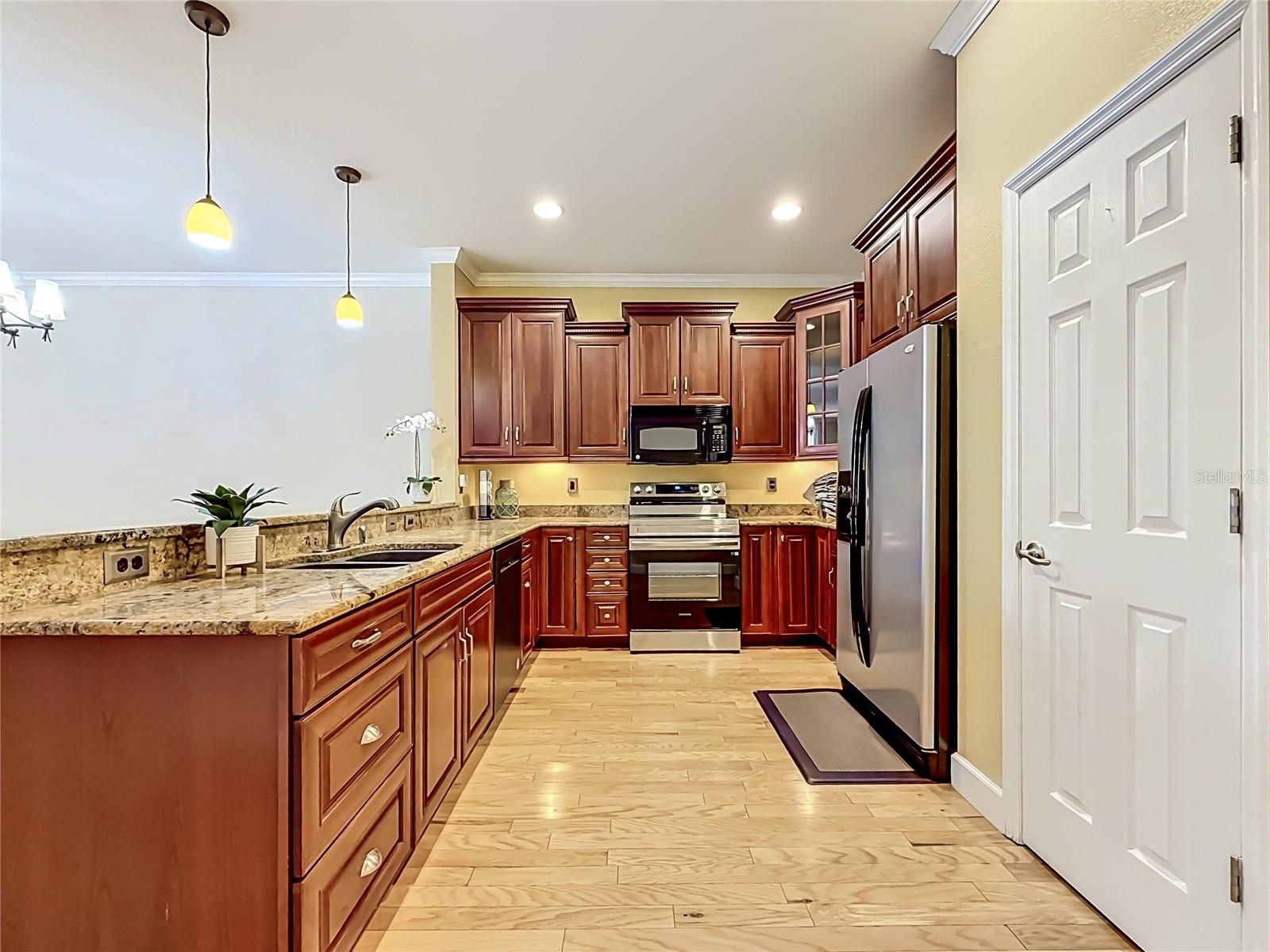 GULFWINDS - Residential