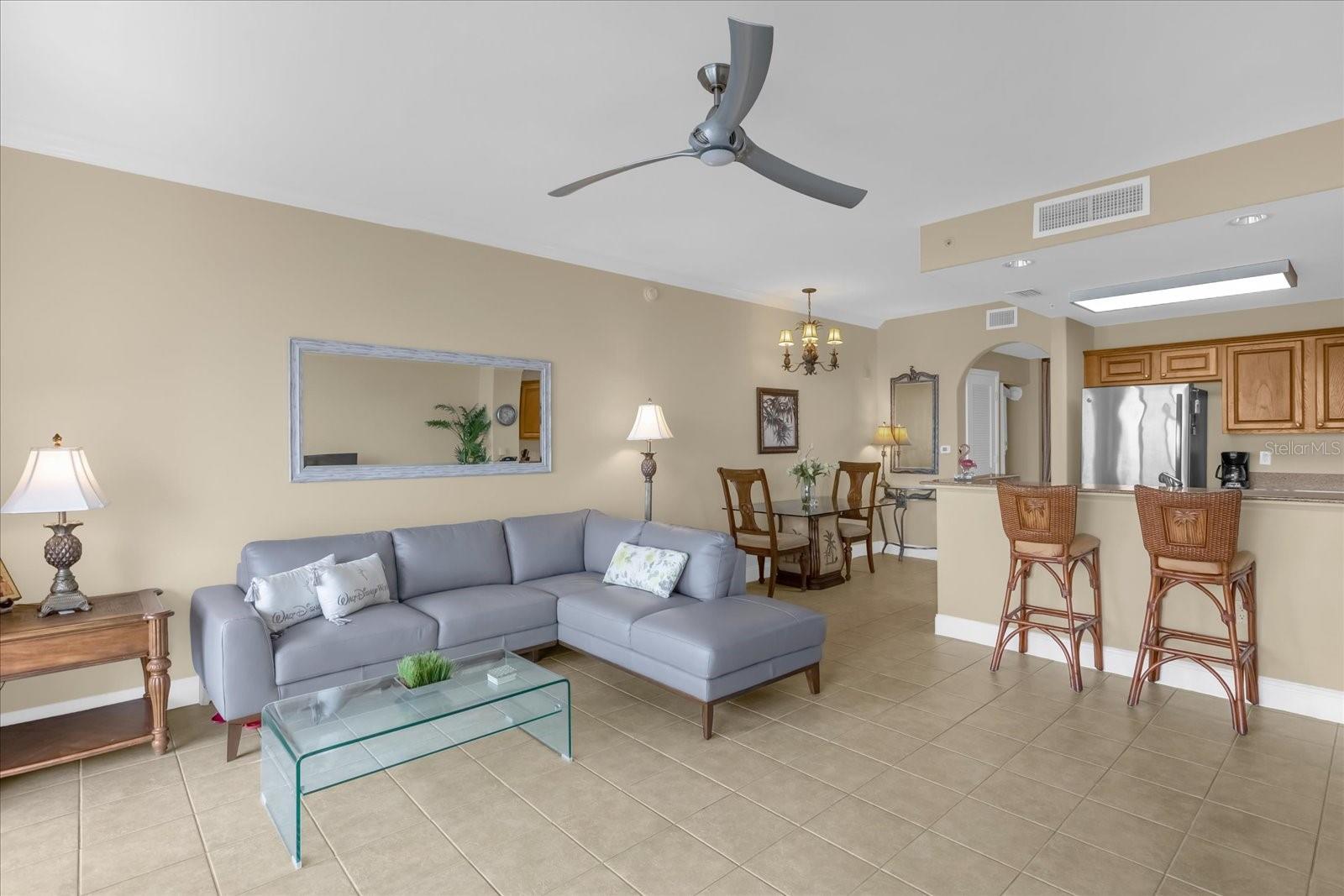 BLUE HERON BCH RESIDENCE TWR 02 CONDO - Residential