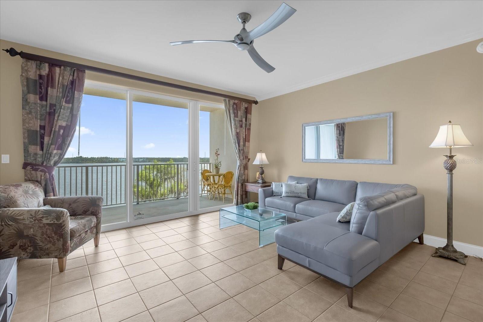 BLUE HERON BCH RESIDENCE TWR 02 CONDO - Residential