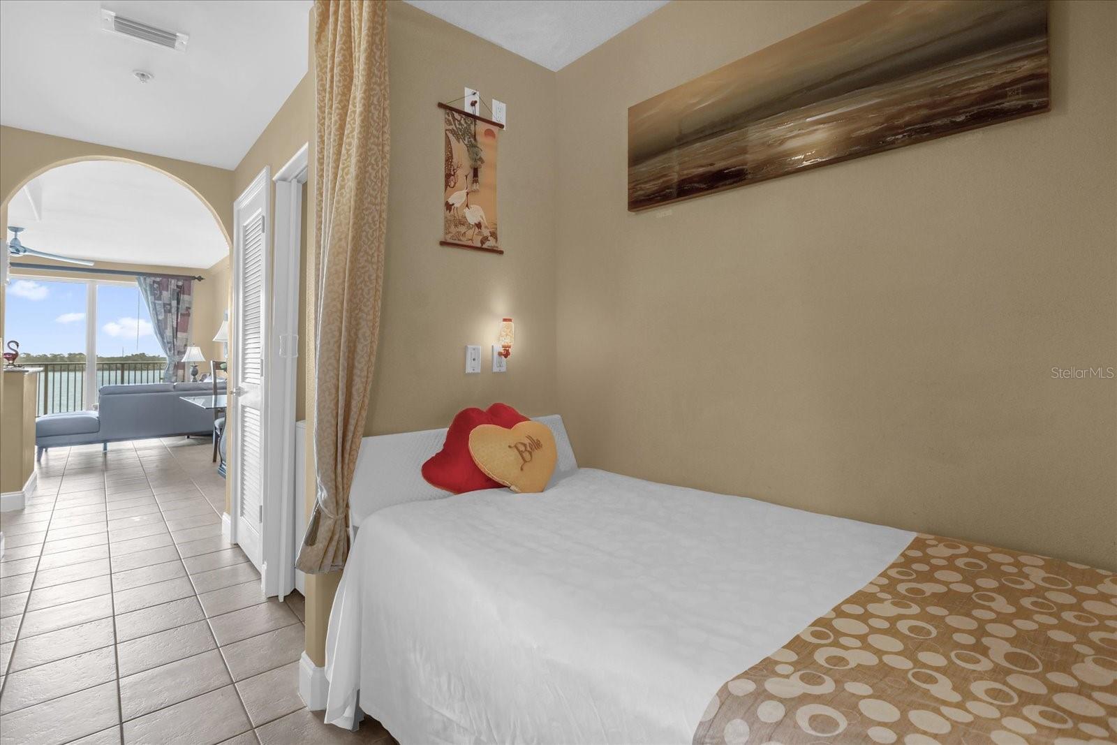 BLUE HERON BCH RESIDENCE TWR 02 CONDO - Residential