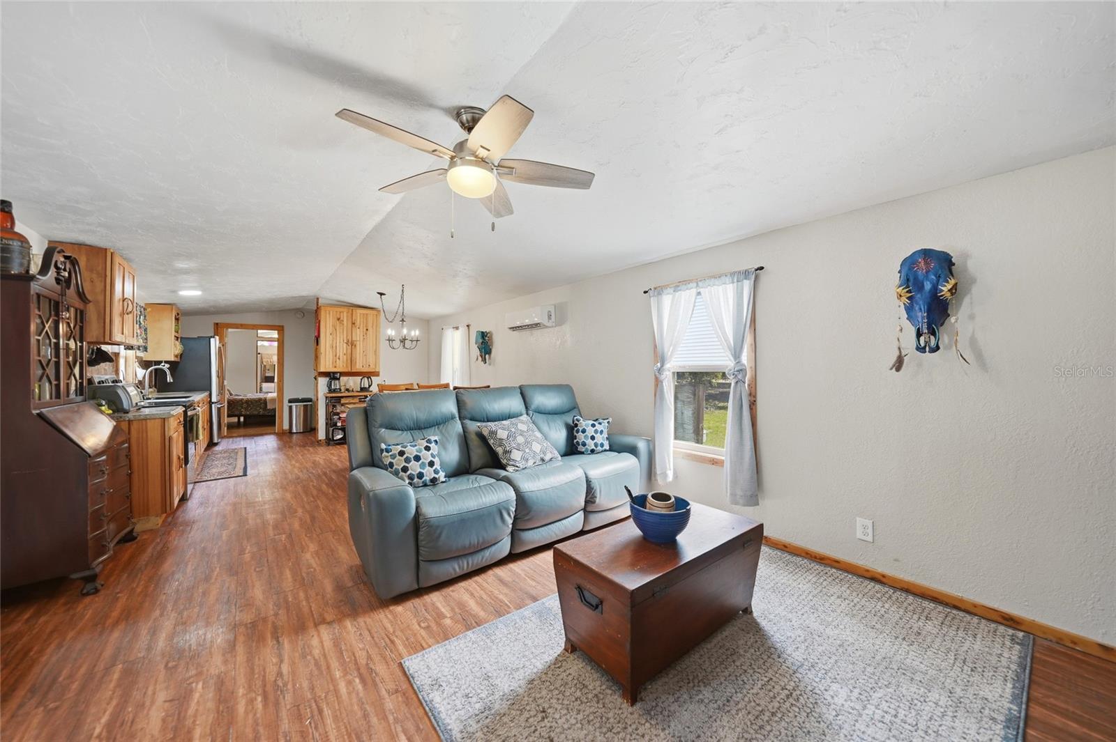 2402 NW PINE CREEK AVENUE