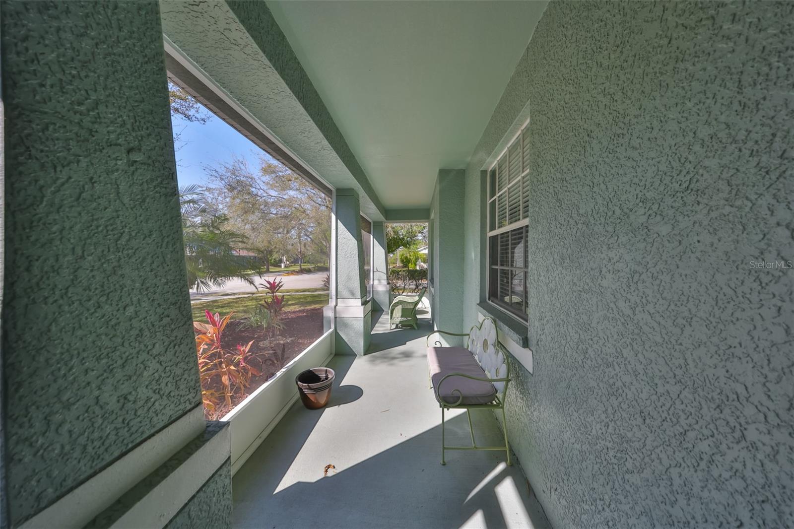 11806 HOLLY CREST LANE