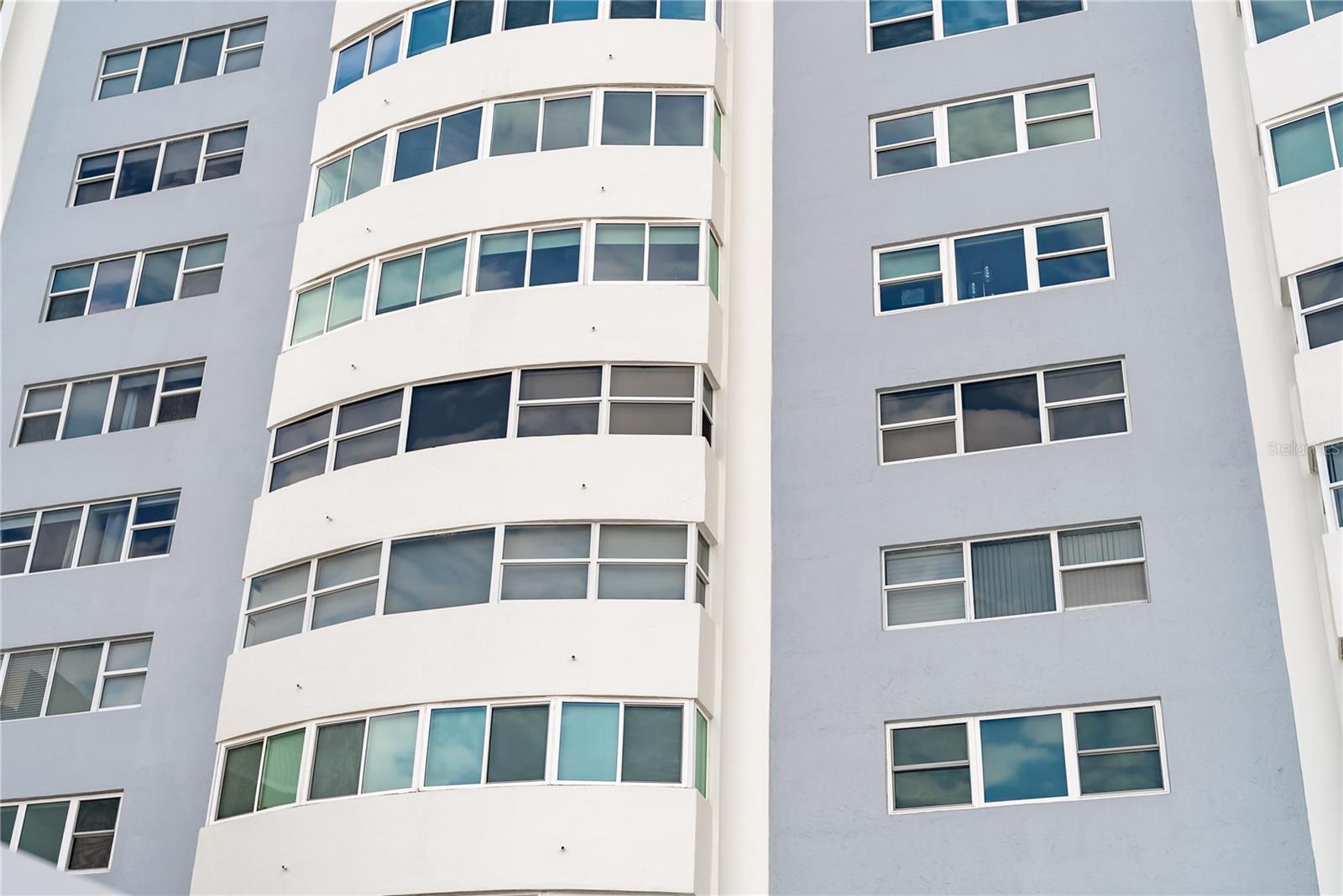 KEY TOWER SOUTH - Residential Lease