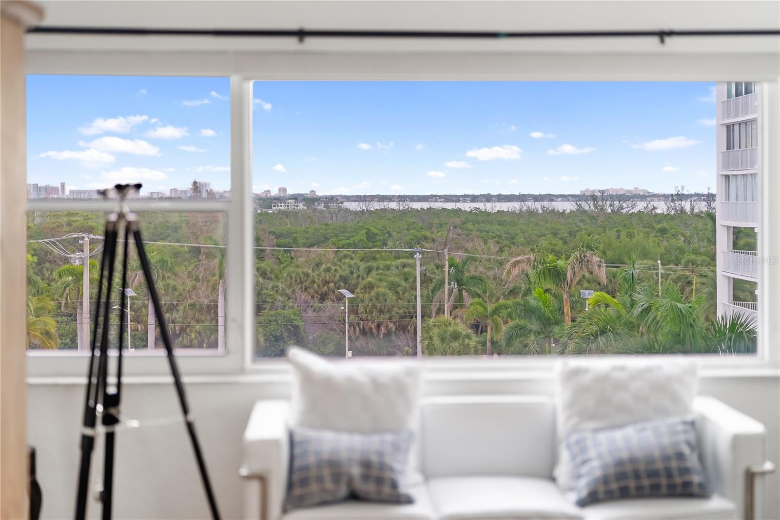 KEY TOWER SOUTH - Residential Lease