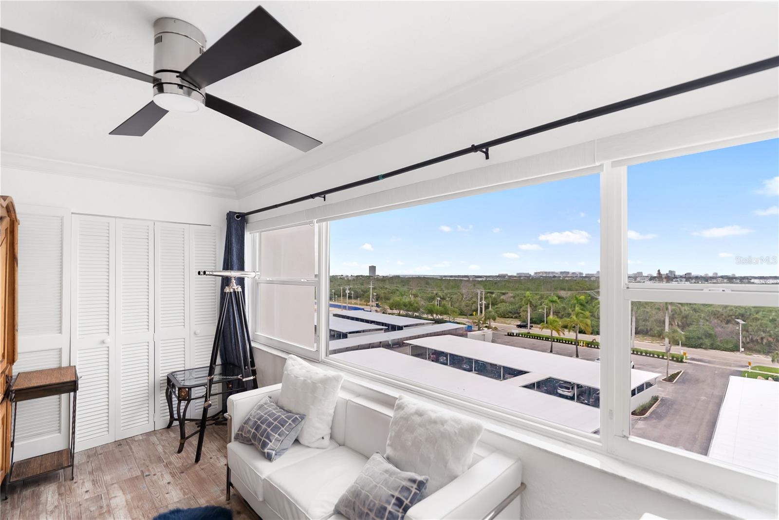 KEY TOWER SOUTH - Residential Lease