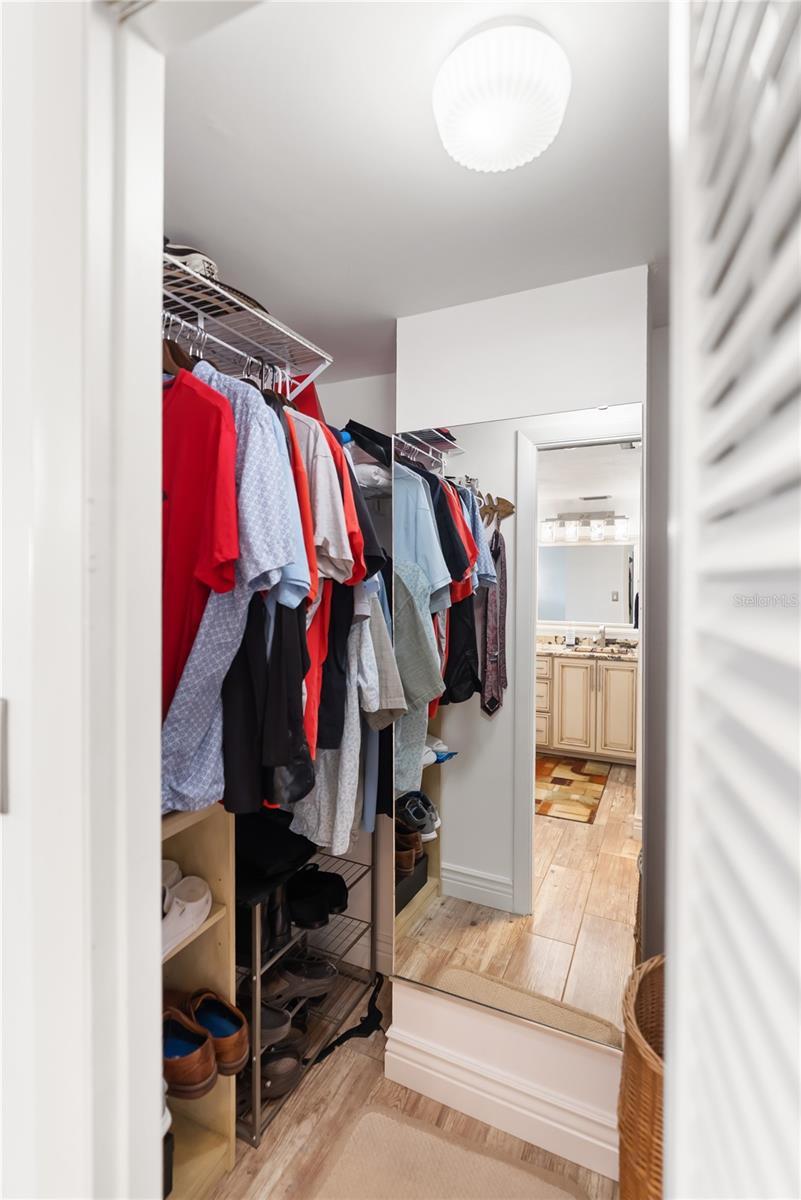 KEY TOWER SOUTH - Residential Lease