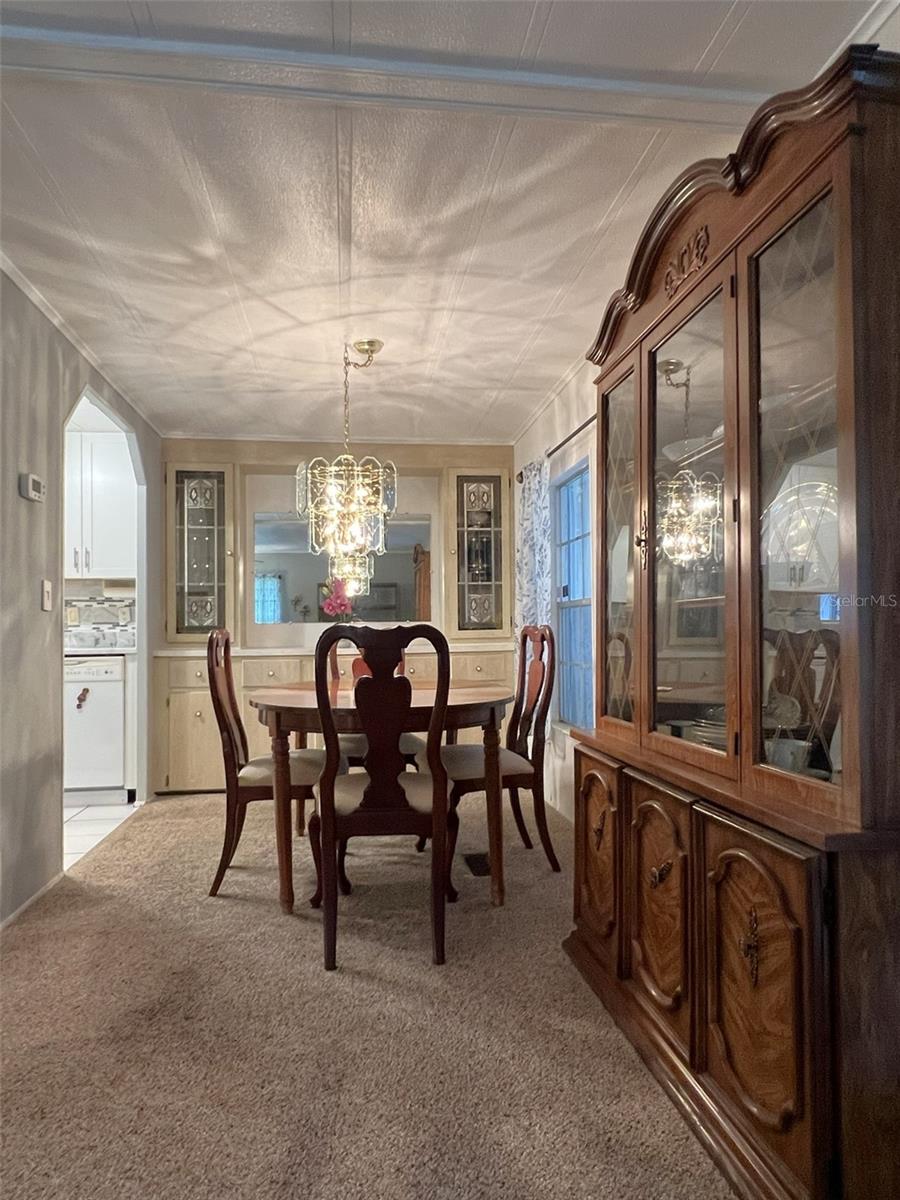 FLORAL LAKES - Residential