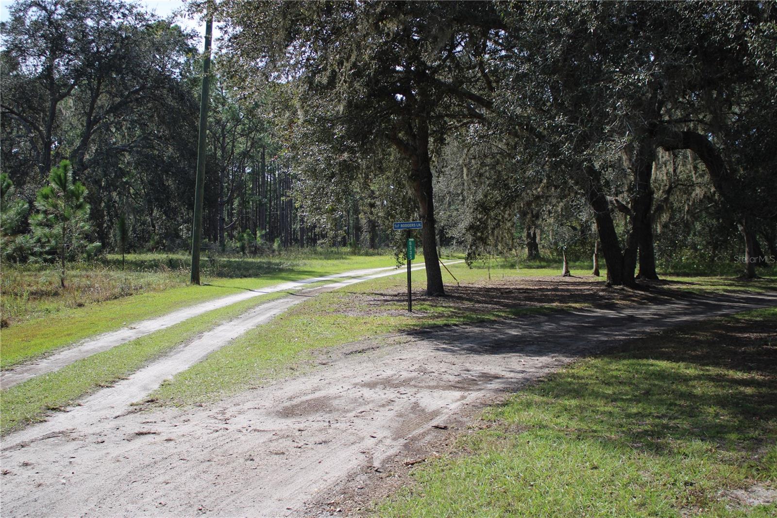 GROVELAND FARMS - Land