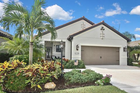 Photo of 268 Livorno Way, Nokomis, FL 34275 (MLS # N6140538)