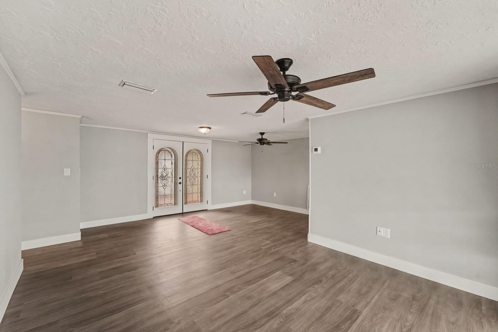 4865 SHELL STREAM BOULEVARD