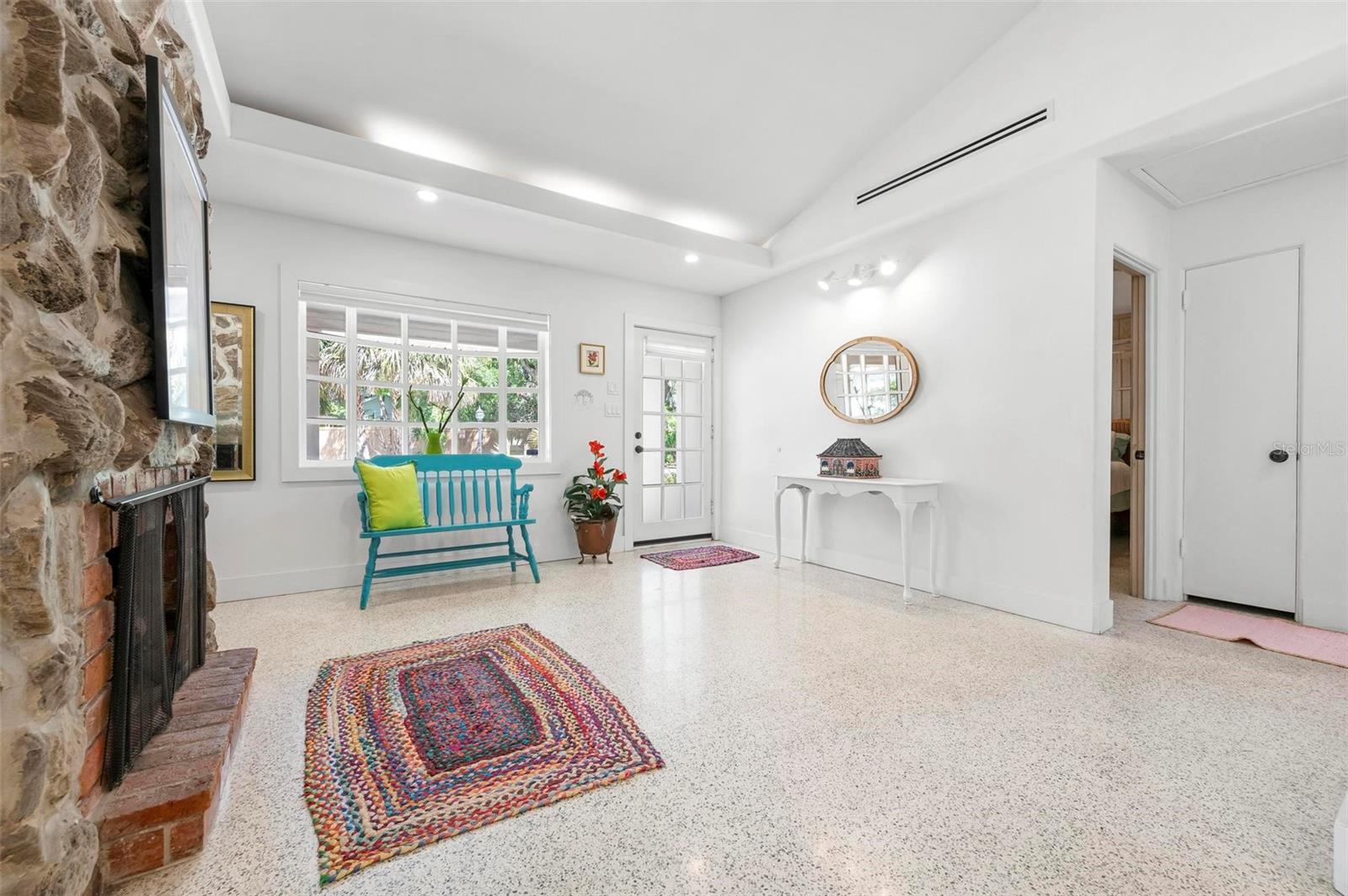 528 45TH STREET