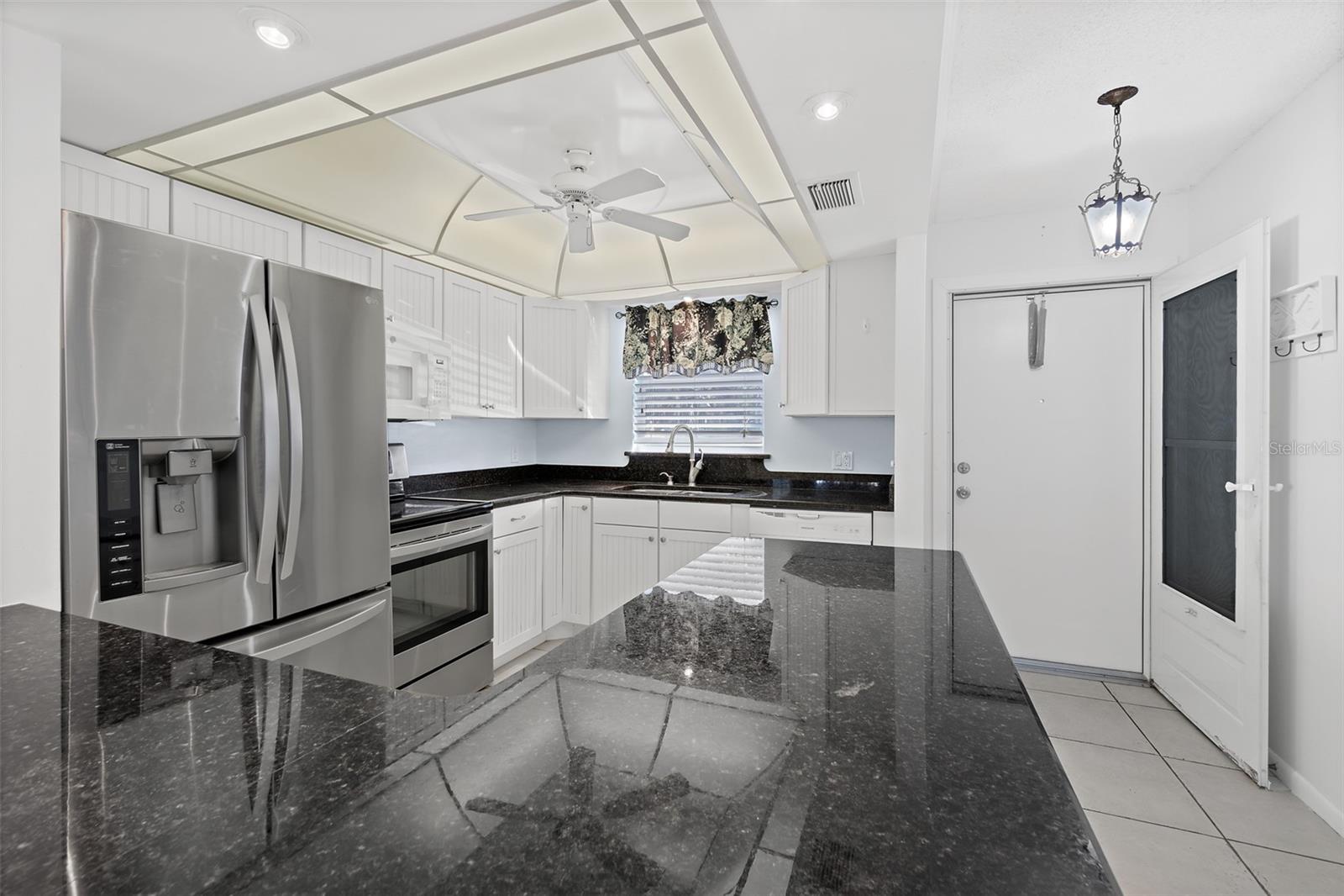 CAPE SHORES APT BLDG 9 - Residential