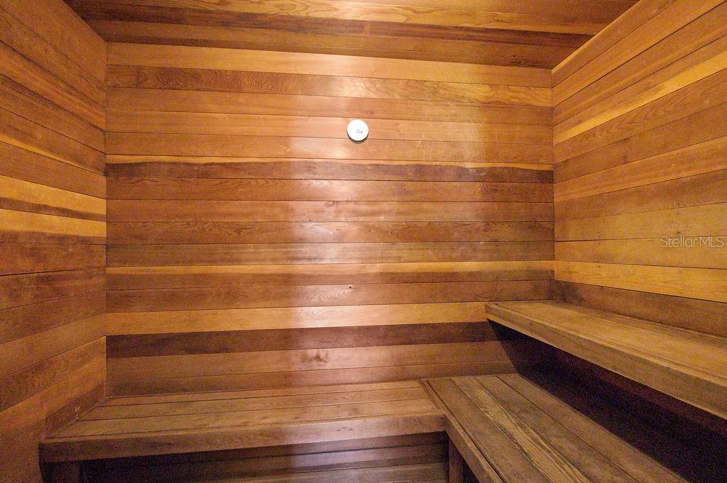 CAPE SHORES APT BLDG 9 - Residential