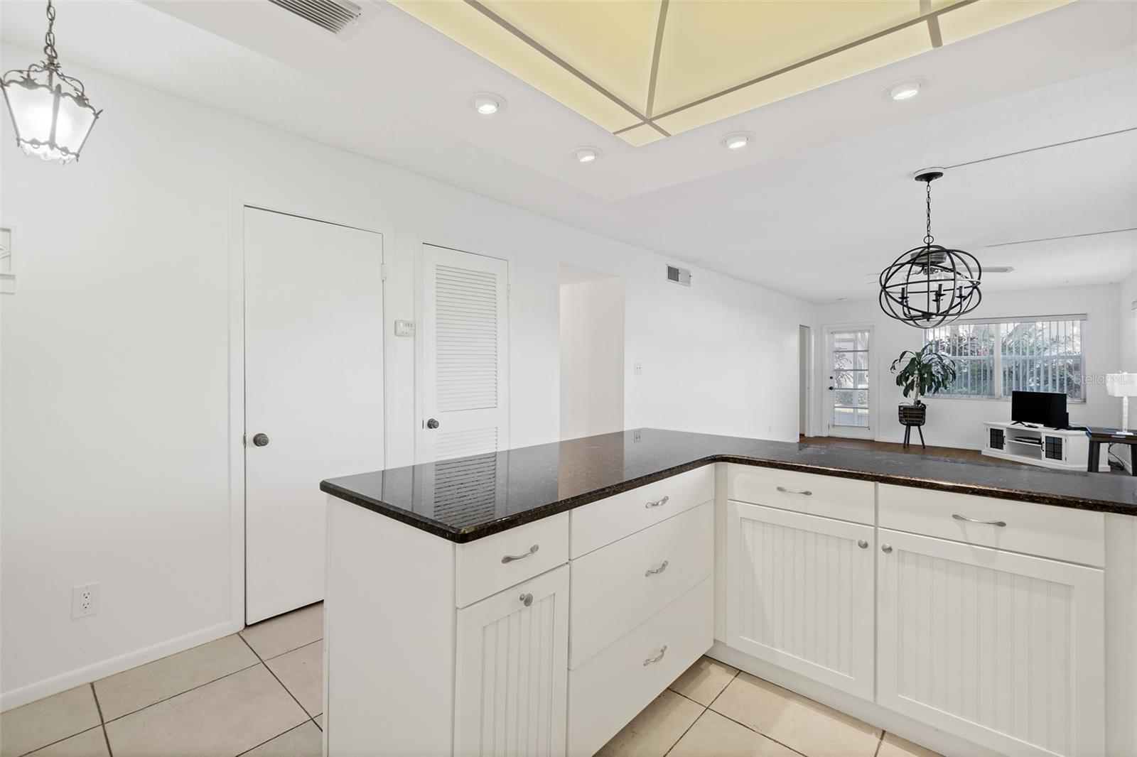 CAPE SHORES APT BLDG 9 - Residential