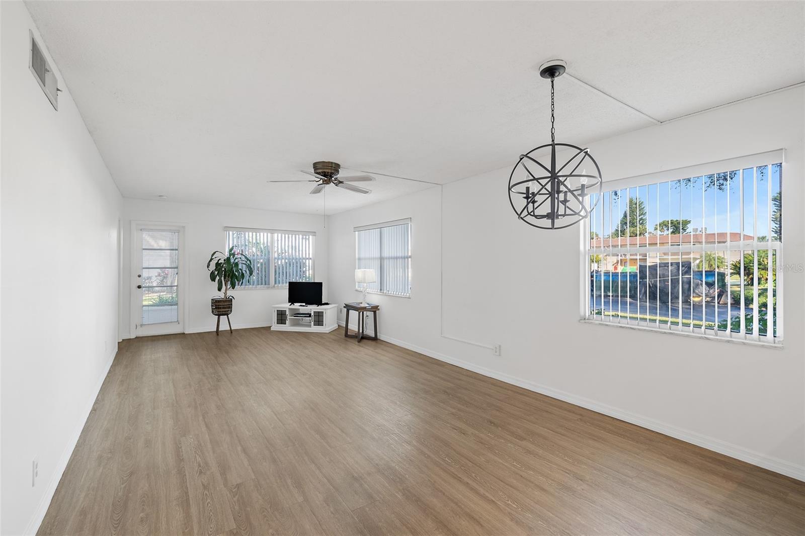 CAPE SHORES APT BLDG 9 - Residential