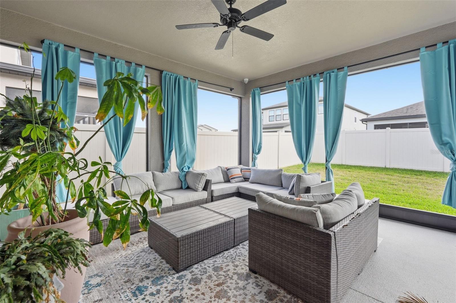 VENTANA GRVS PH I - Residential