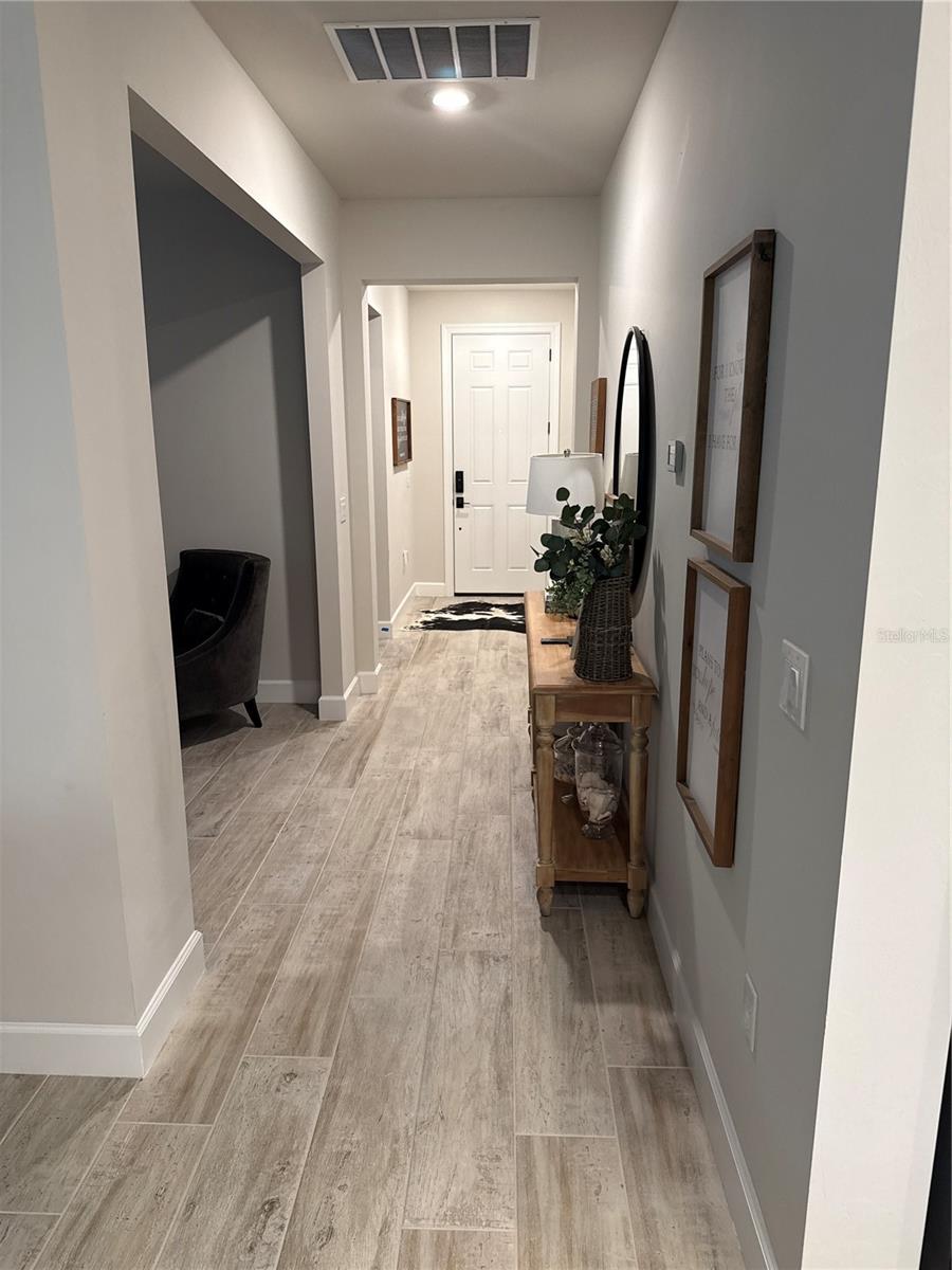2624 CHARTER OAK DRIVE
