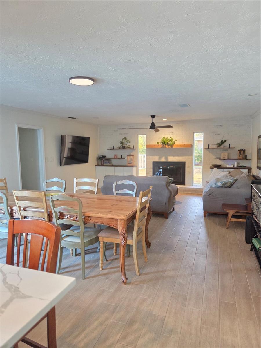 LEISURE ACRES - Residential