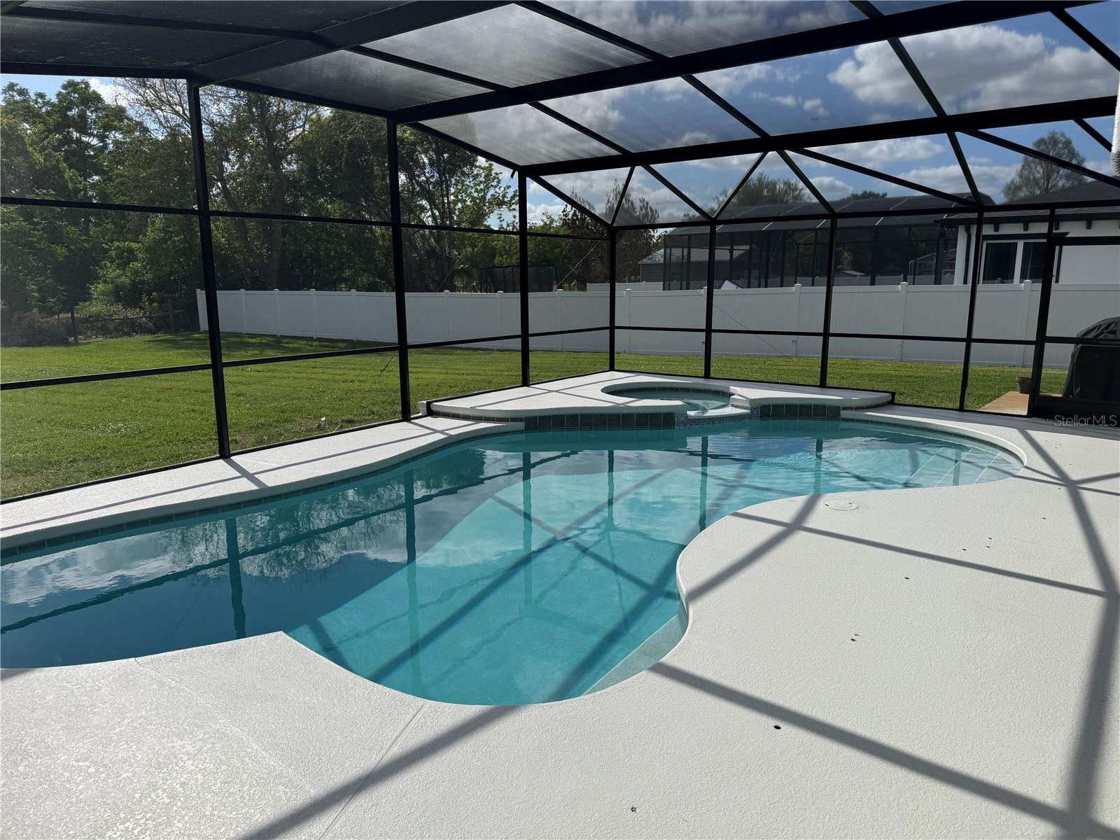 EAST LAKE SHORES - Residential