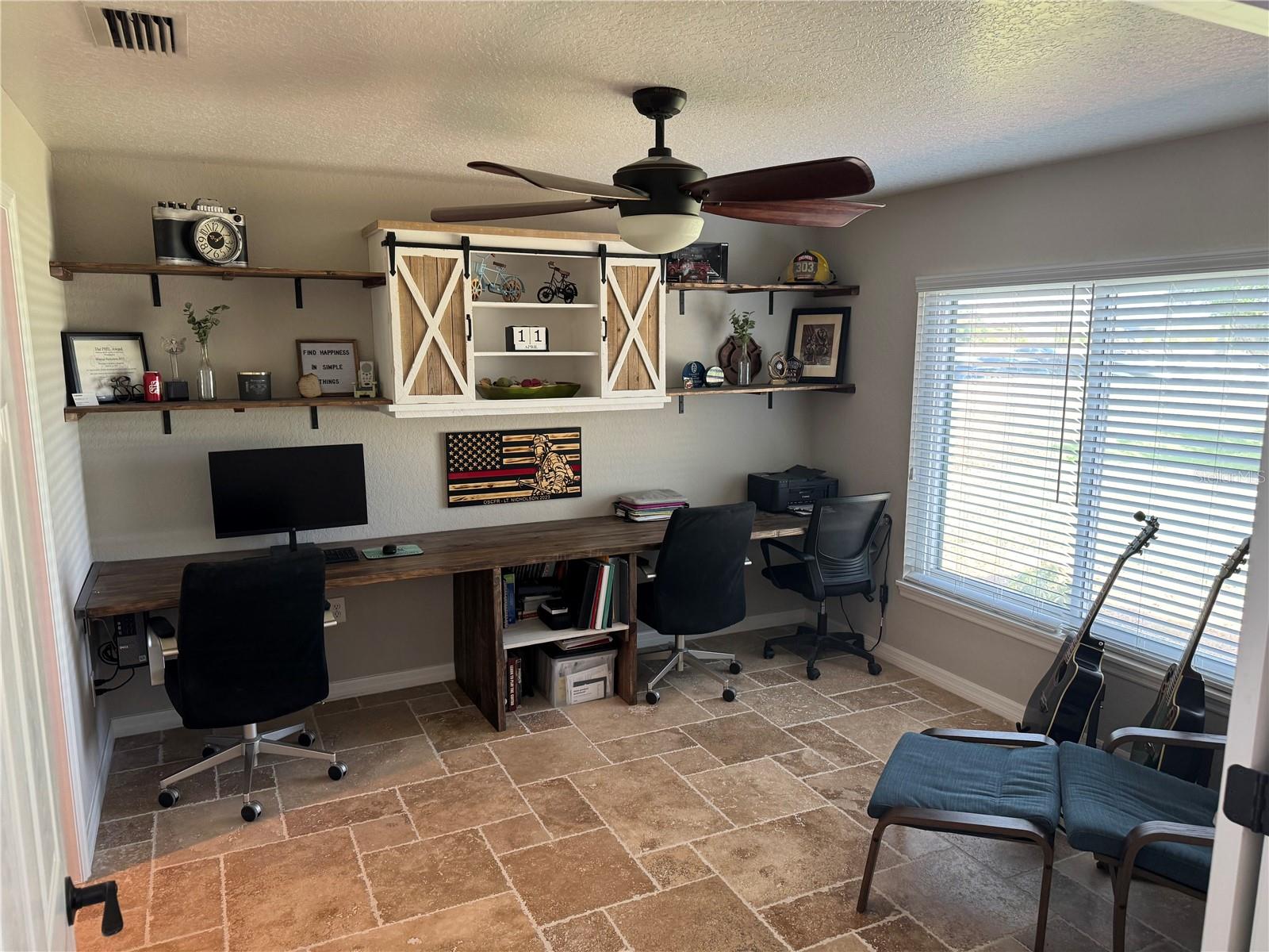 EAST LAKE SHORES - Residential