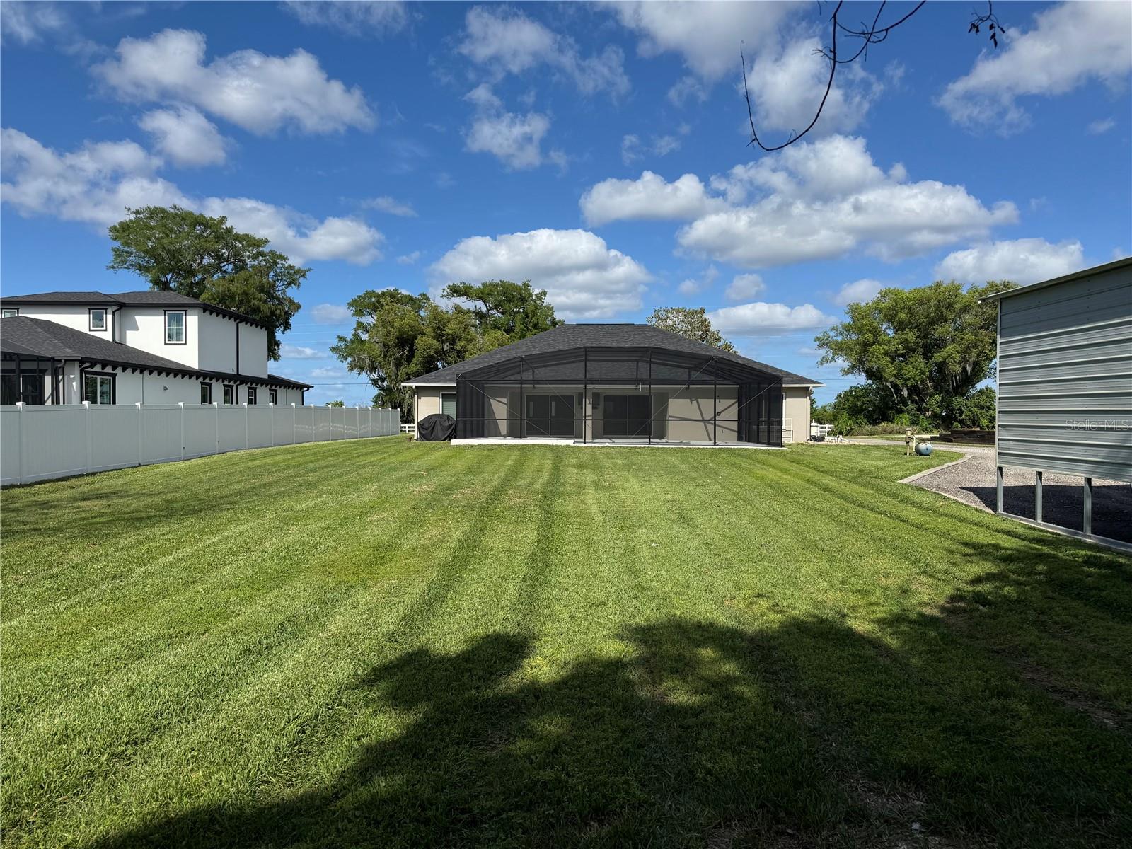 EAST LAKE SHORES - Residential