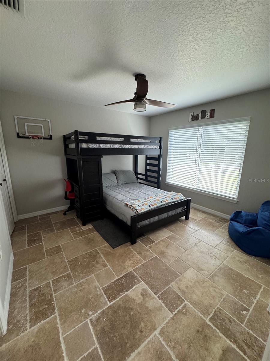 EAST LAKE SHORES - Residential