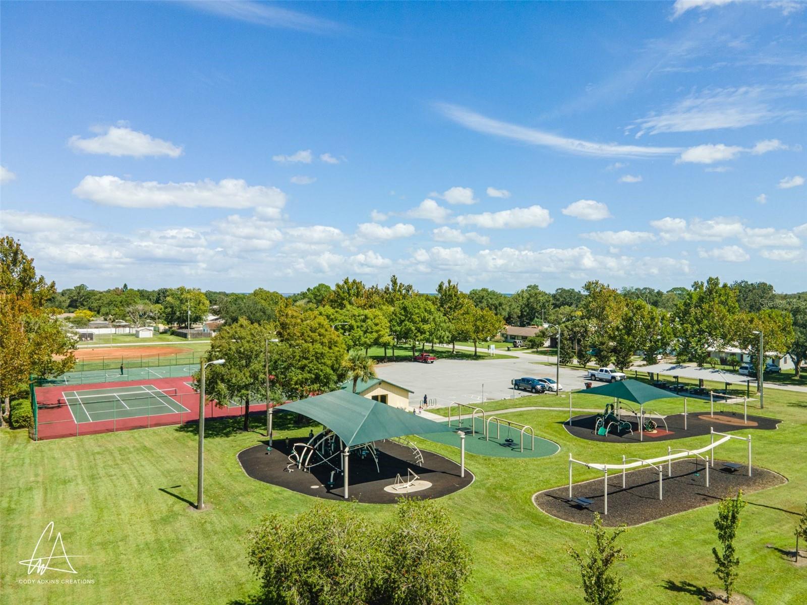 EAST LAKE SHORES - Residential