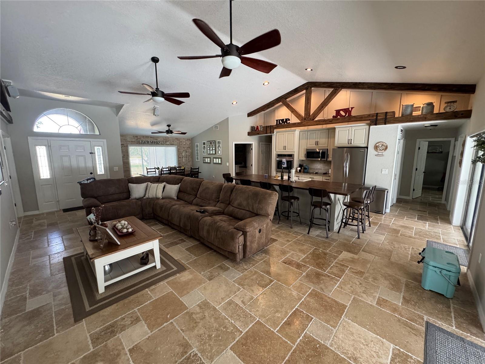 1378 E LAKE SHORE BOULEVARD