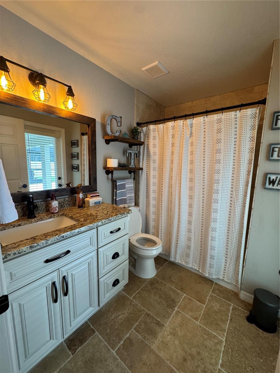 EAST LAKE SHORES - Residential