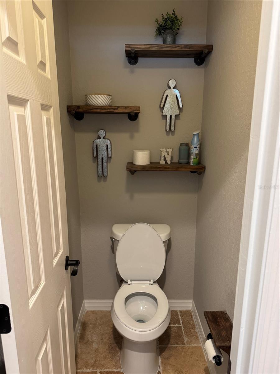 EAST LAKE SHORES - Residential