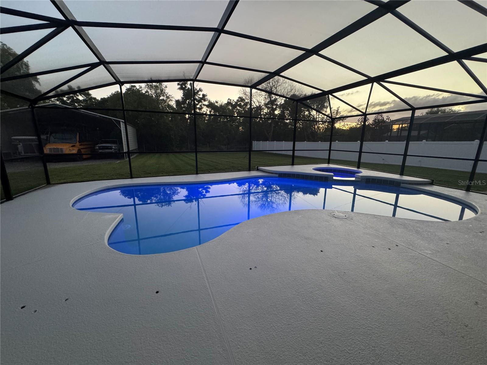 EAST LAKE SHORES - Residential