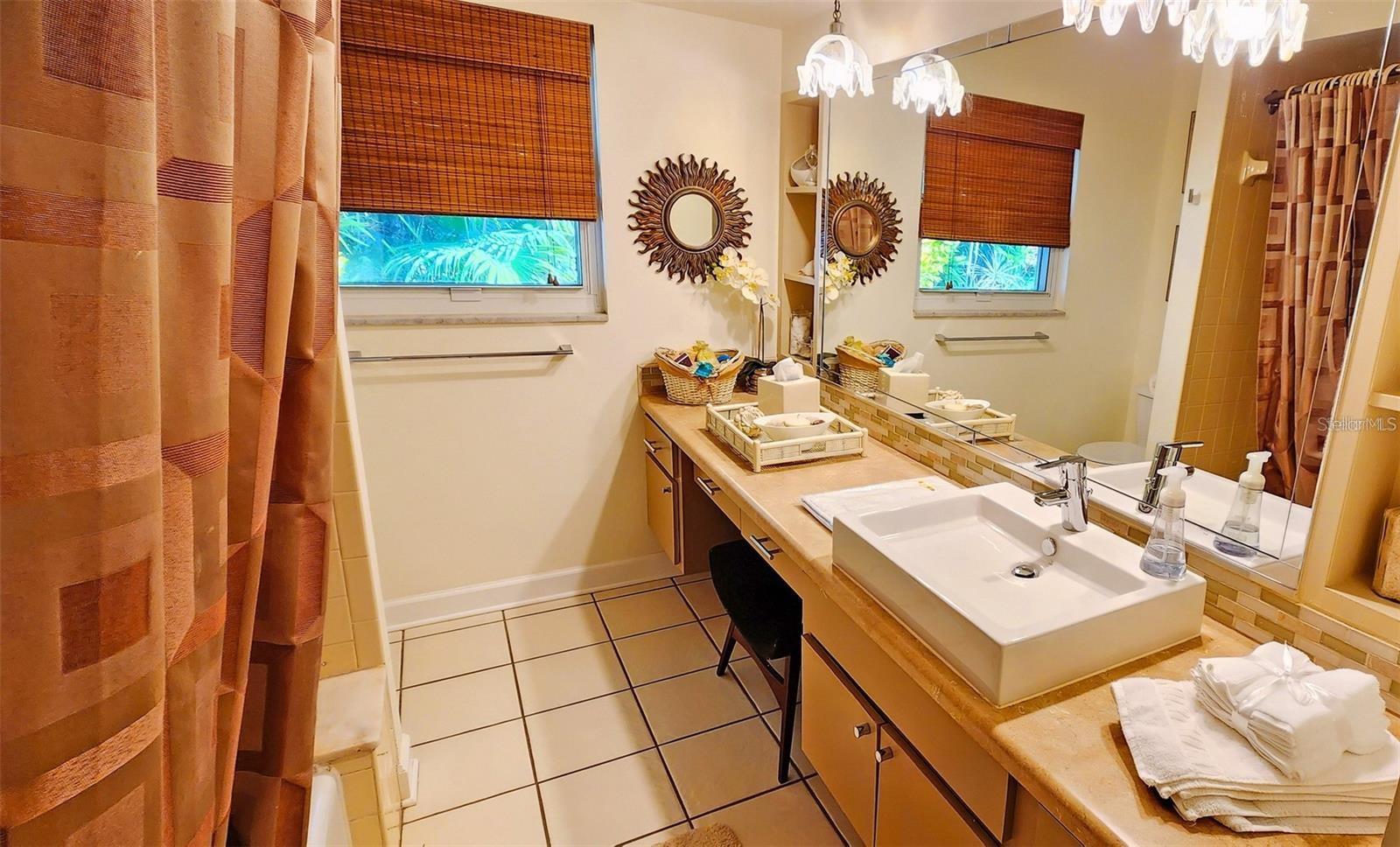 BALLENTINE MANOR ESTATES - Residential Lease