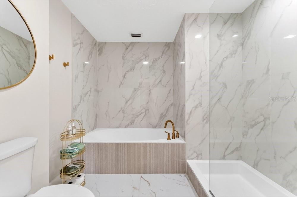 LA MIRADA AT BOCA POINTE CONDO - Residential