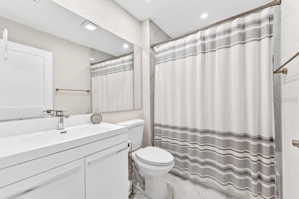 LA MIRADA AT BOCA POINTE CONDO - Residential