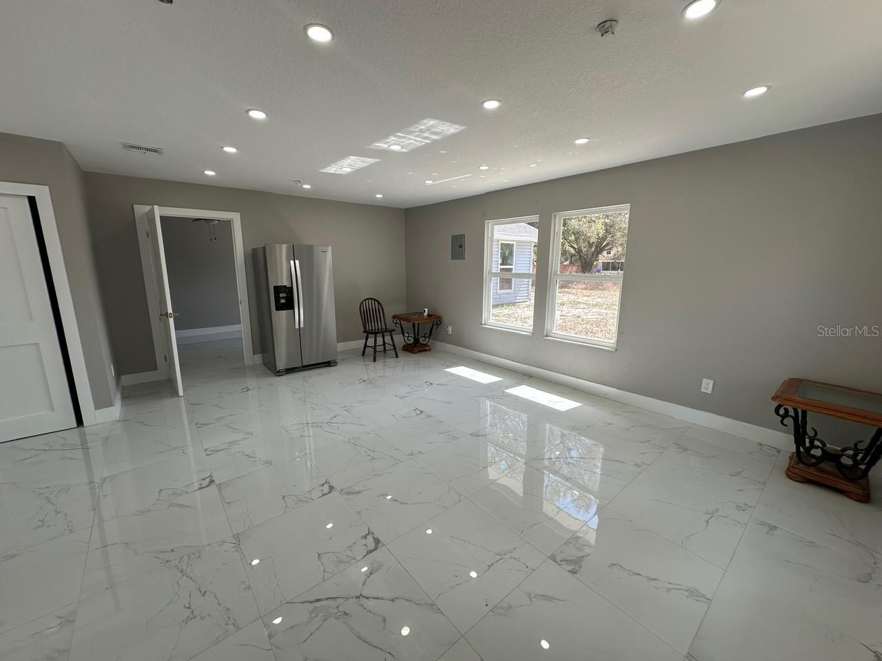 MASCOTTE STIEFEL SUB - Residential