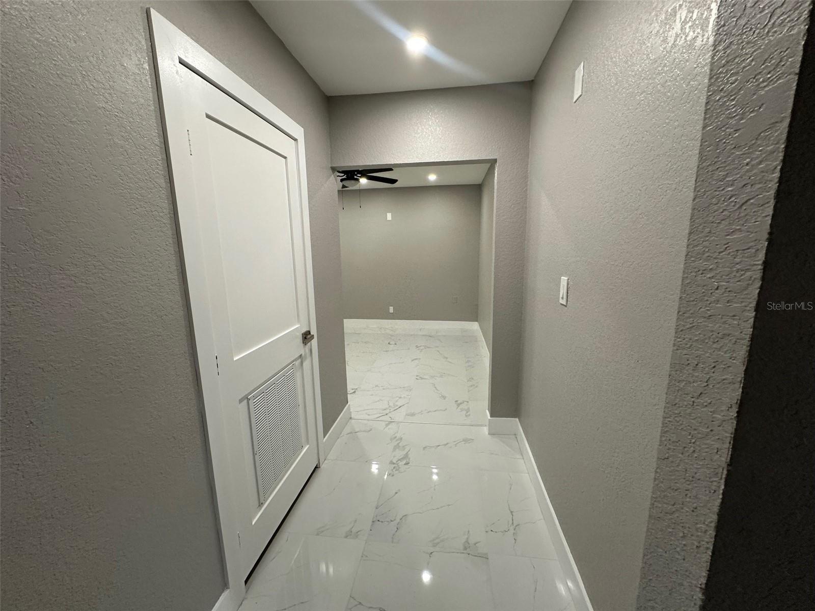 MASCOTTE STIEFEL SUB - Residential