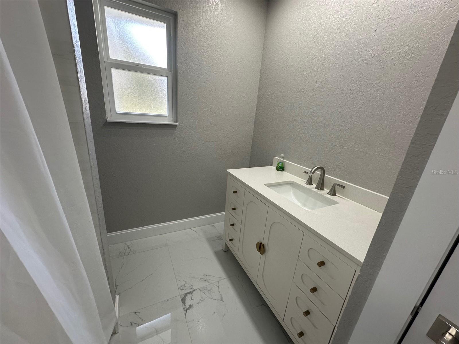 MASCOTTE STIEFEL SUB - Residential