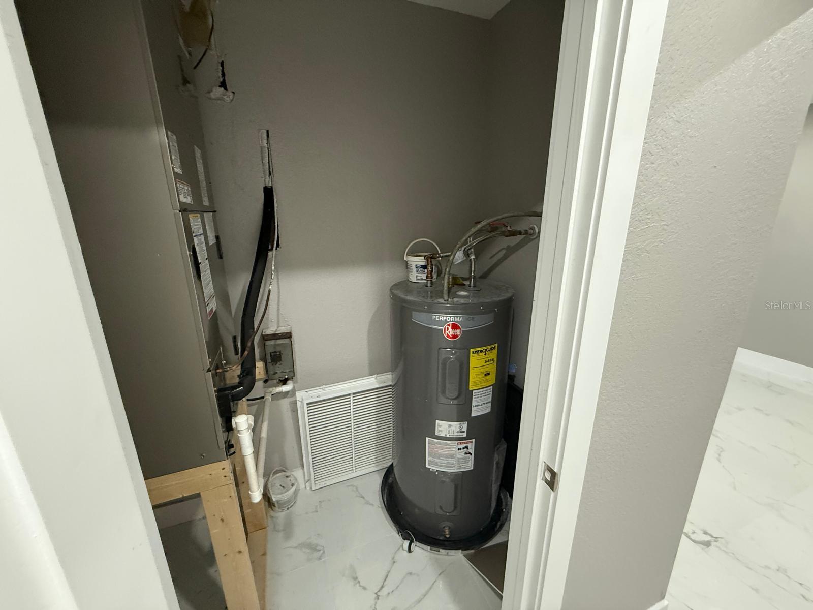 MASCOTTE STIEFEL SUB - Residential