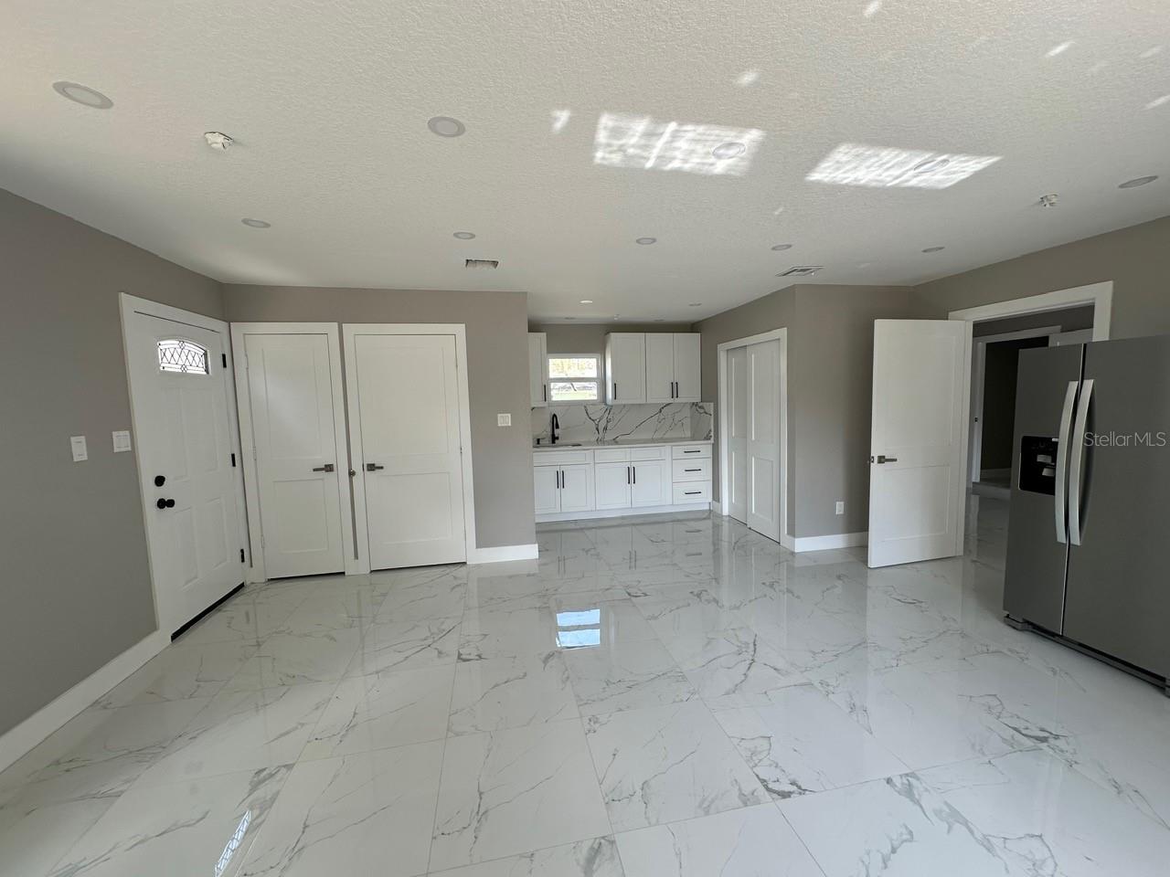 MASCOTTE STIEFEL SUB - Residential