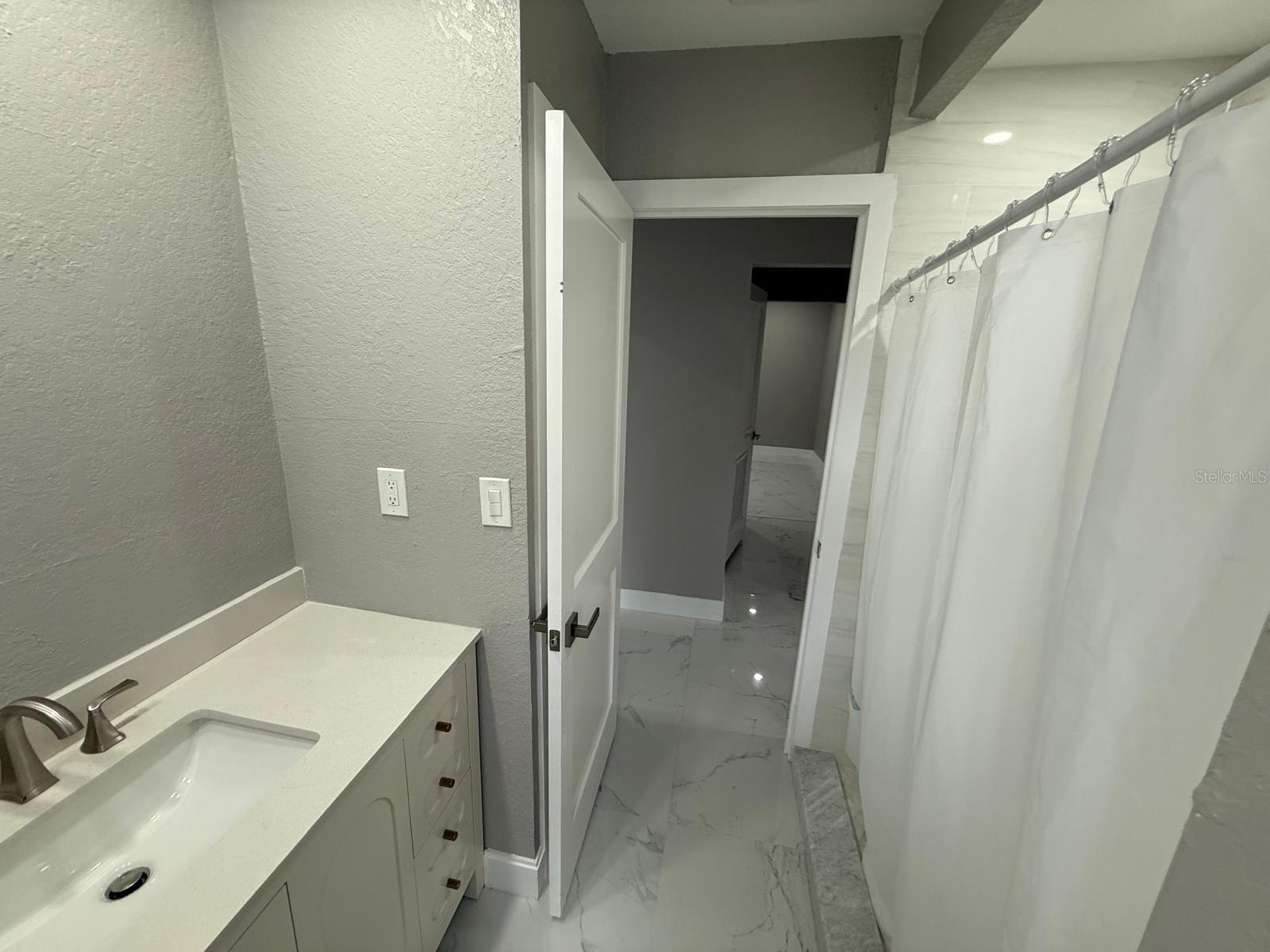 MASCOTTE STIEFEL SUB - Residential