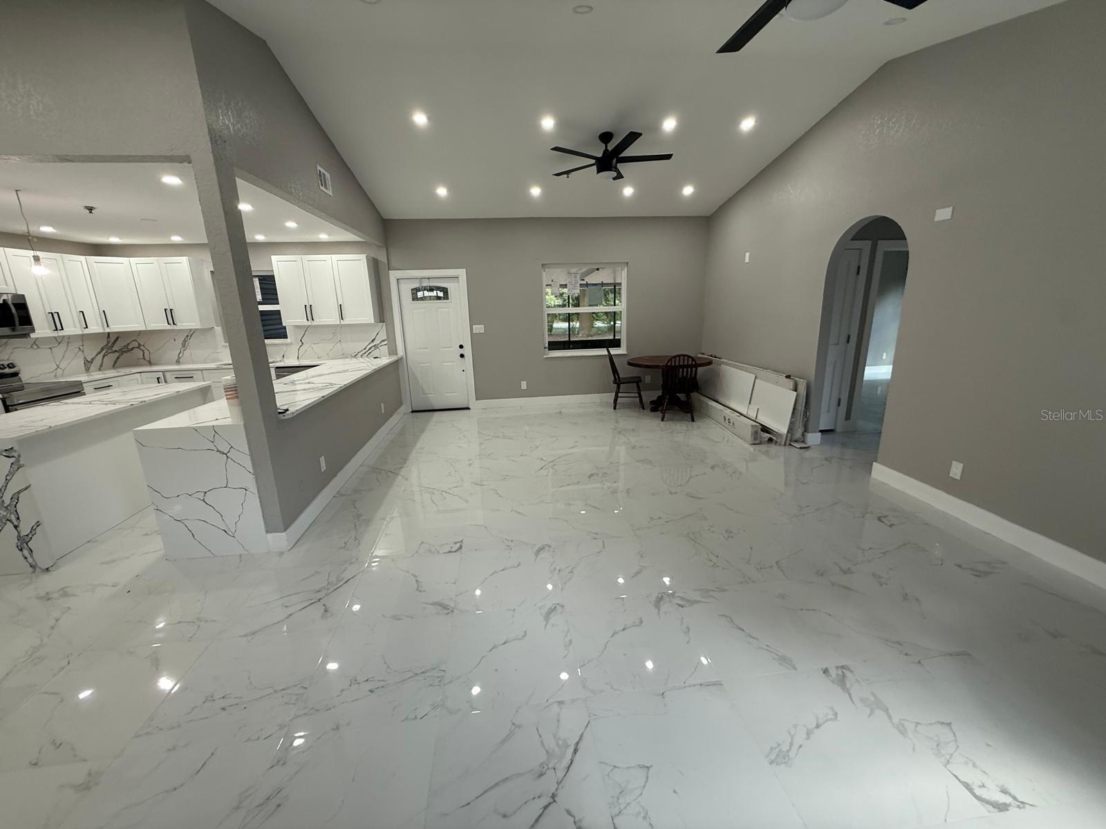 MASCOTTE STIEFEL SUB - Residential