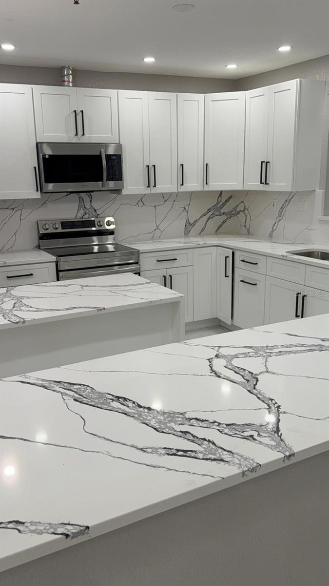 MASCOTTE STIEFEL SUB - Residential