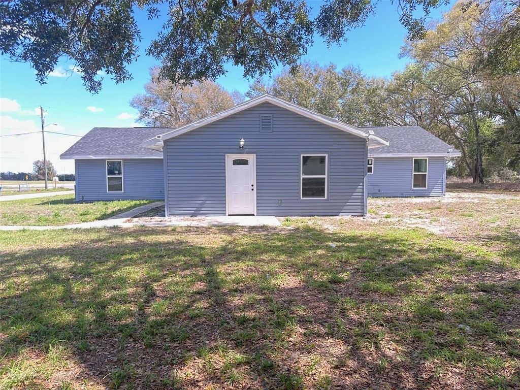 Photo of Mascotte, FL 34753 (MLS # G5109488)