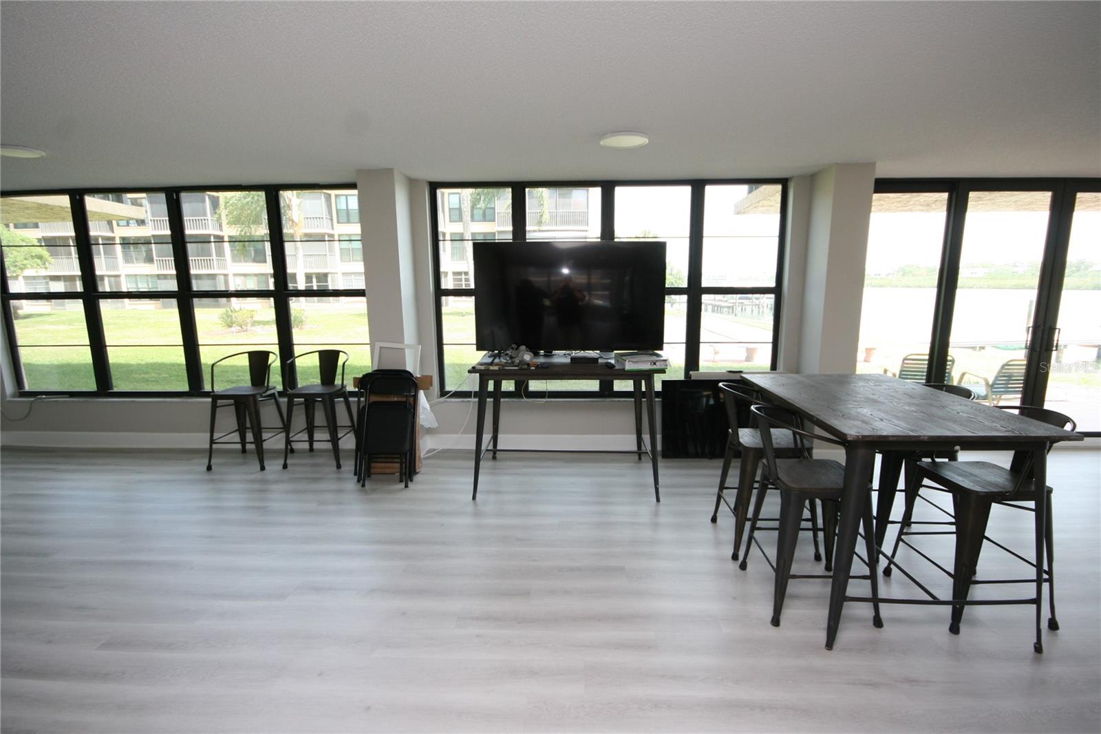 BAY MARINER THE CONDO - Residential