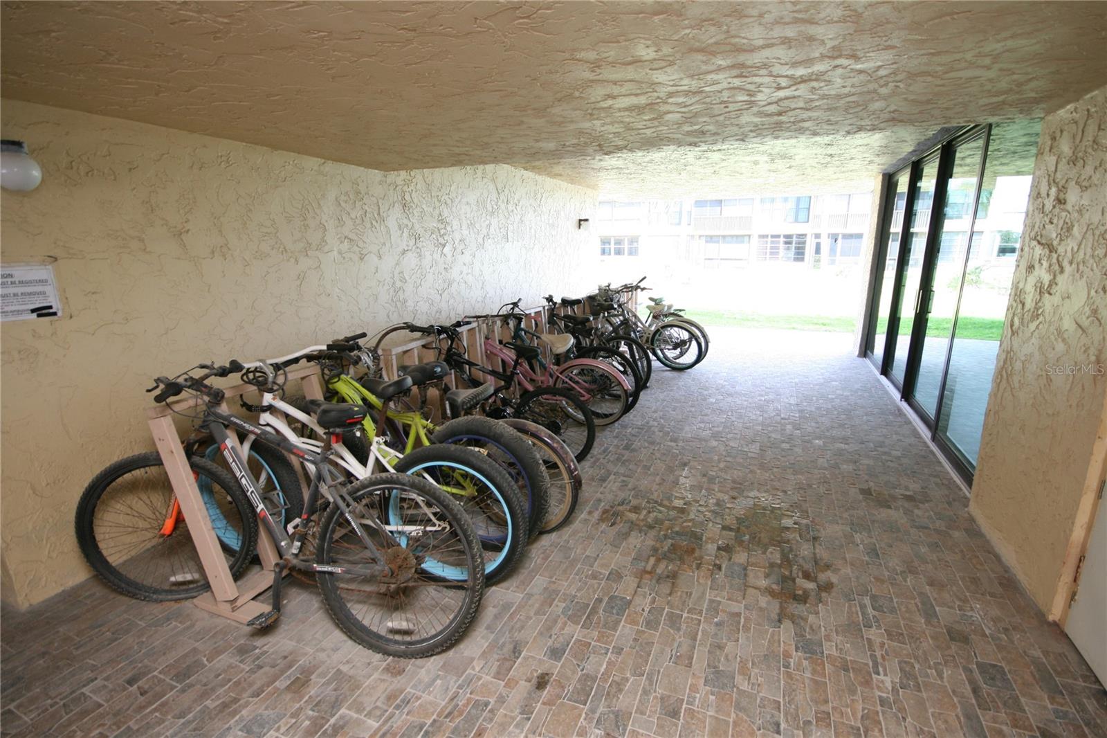 BAY MARINER THE CONDO - Residential