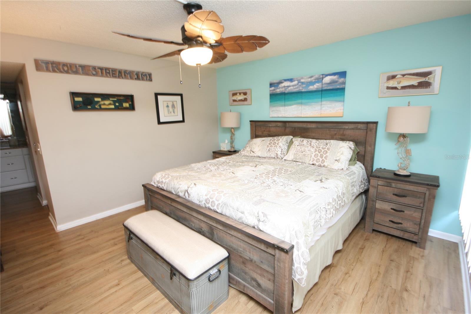 BAY MARINER THE CONDO - Residential