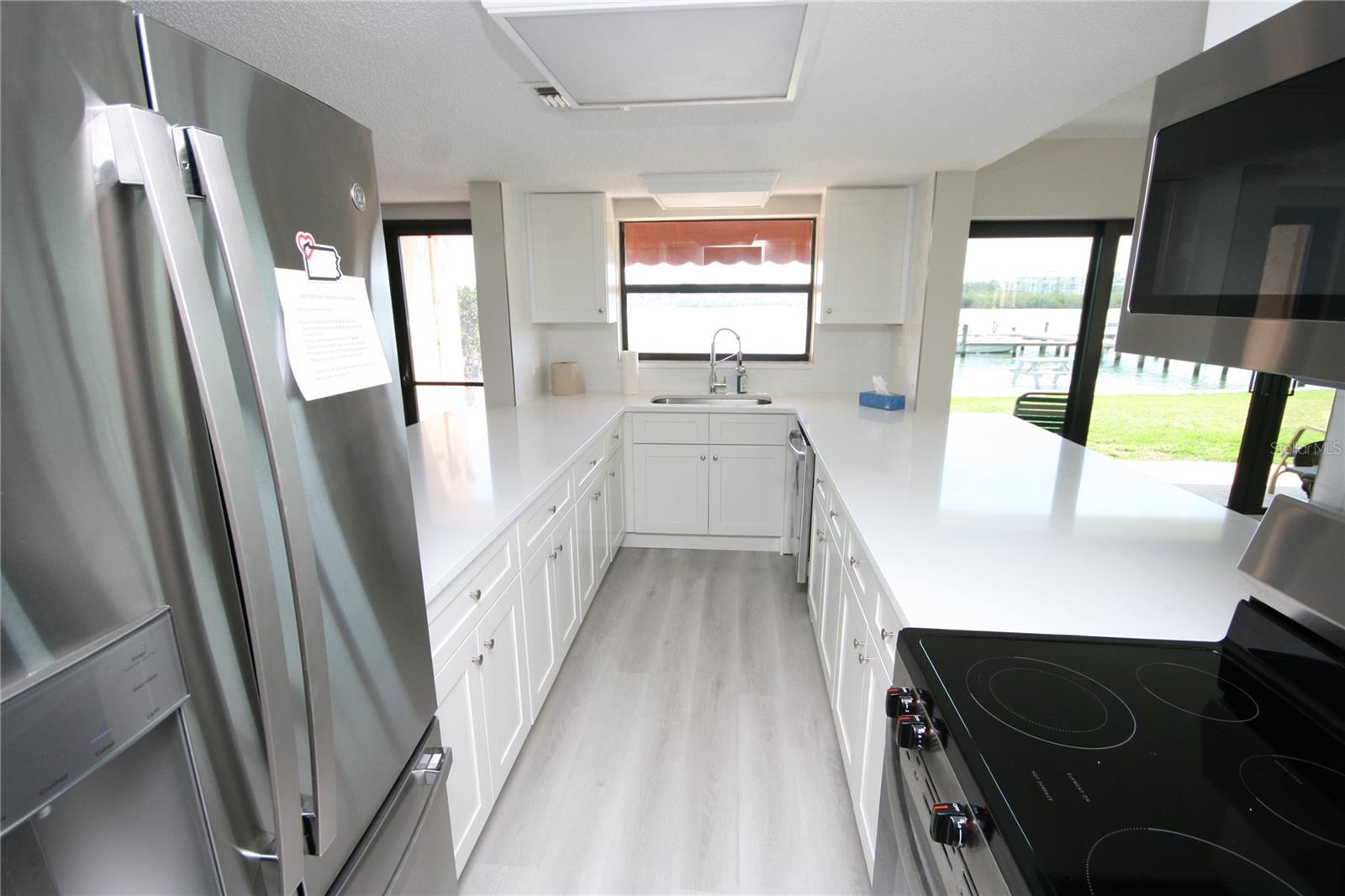 BAY MARINER THE CONDO - Residential