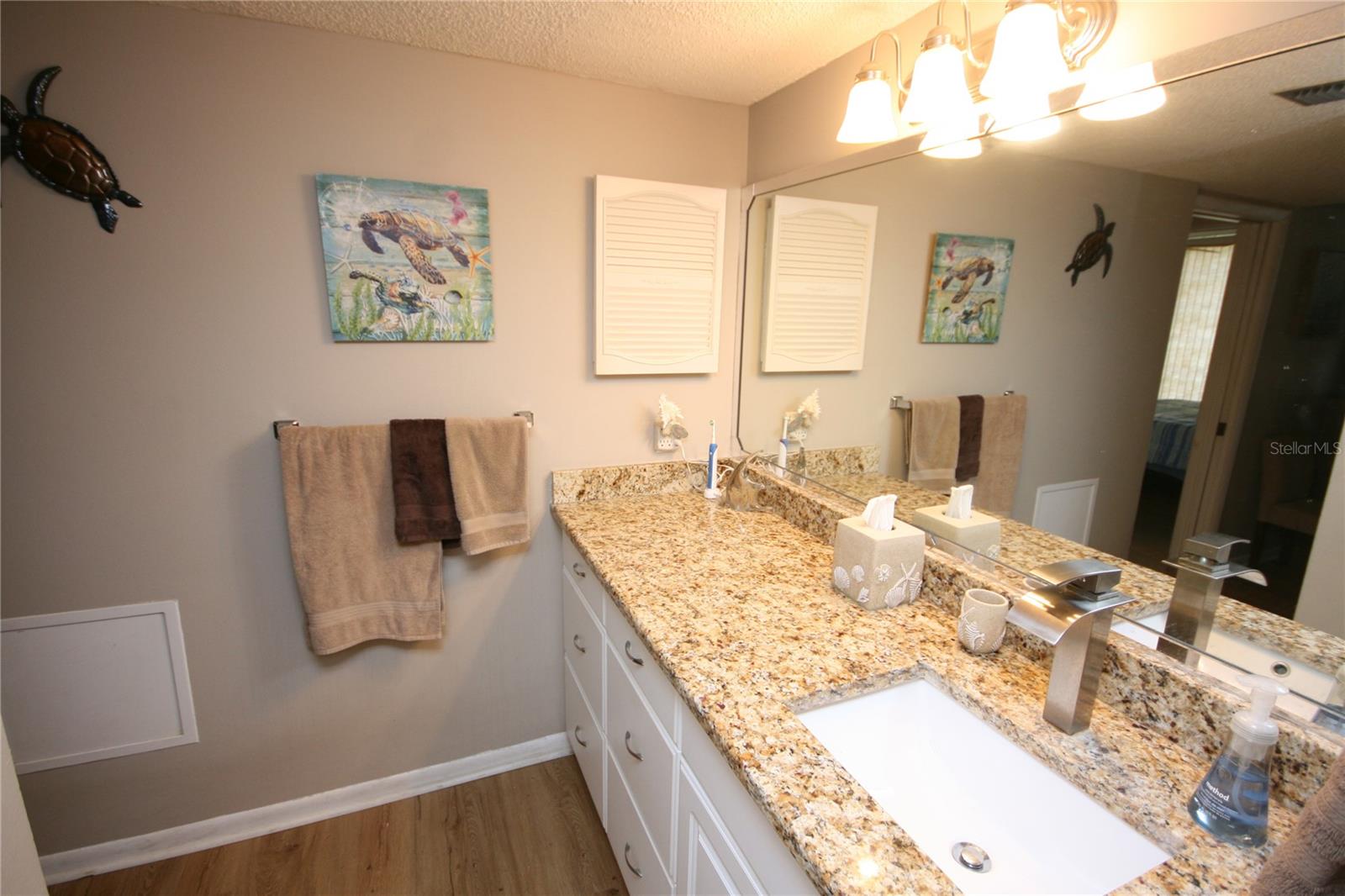 BAY MARINER THE CONDO - Residential